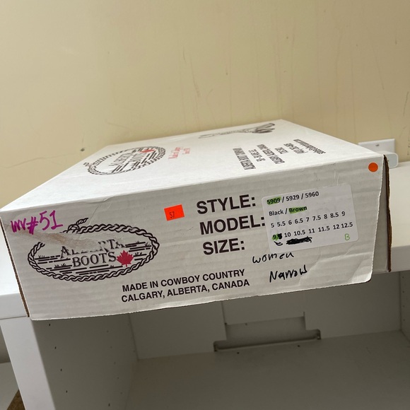 NWT Alberta Boot Brown Cowhide Leather Western Boots Women Size 9.5 US - Picture 8 of 8